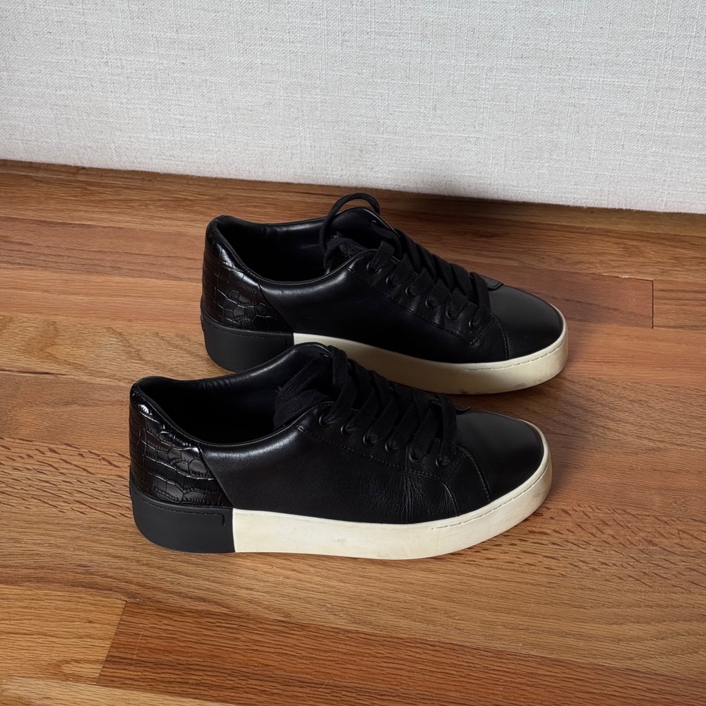 VINCE Bensley croc-embossed accent Leather Platform Sneakers Size 6.5